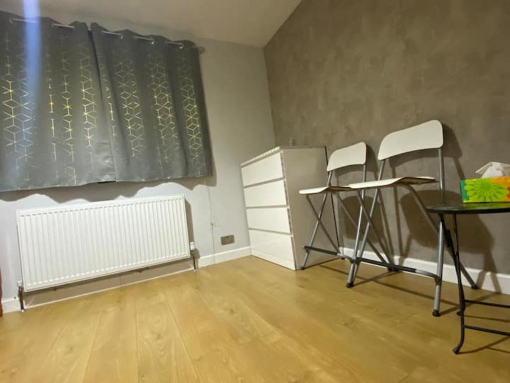 Welcome Home Twin Bedroom Near Heathrow Airport, London Yiewsley Exteriér fotografie